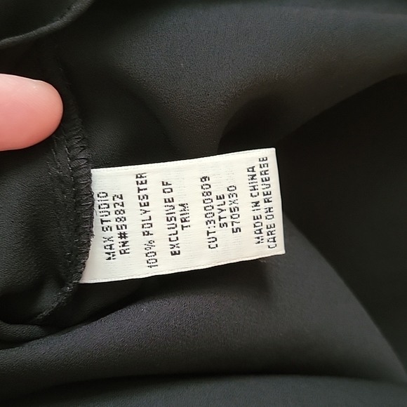 Max Studio Top - Picture 4 of 4